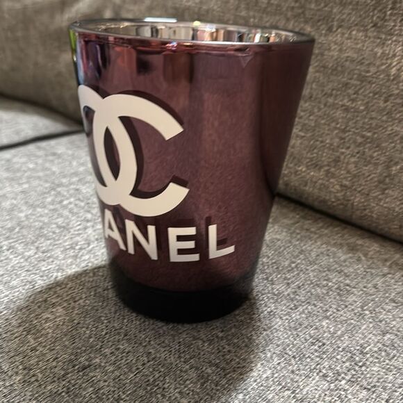 CHANEL Deep Purple Glass Candle - Picture 4 of 7